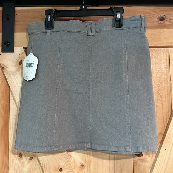 Altar’d State Skirt - Picture 3 of 4